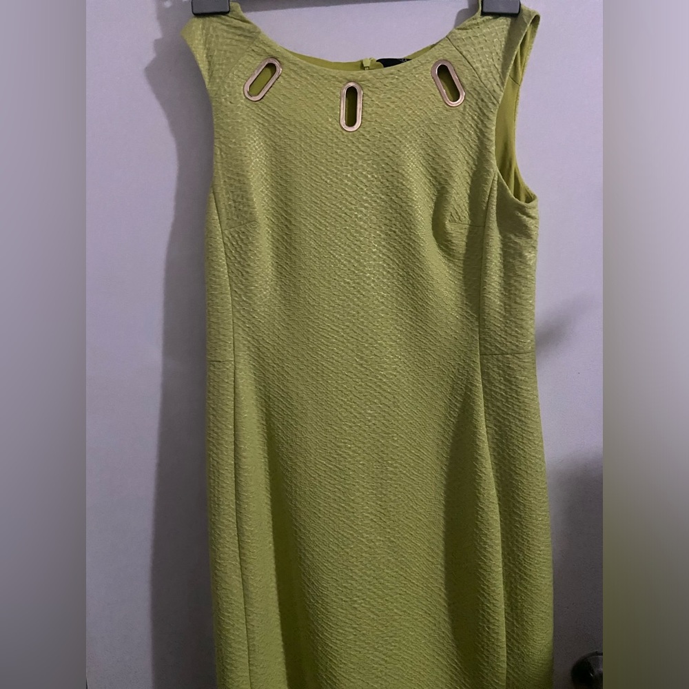 Frank Lyman Design Lime green dress